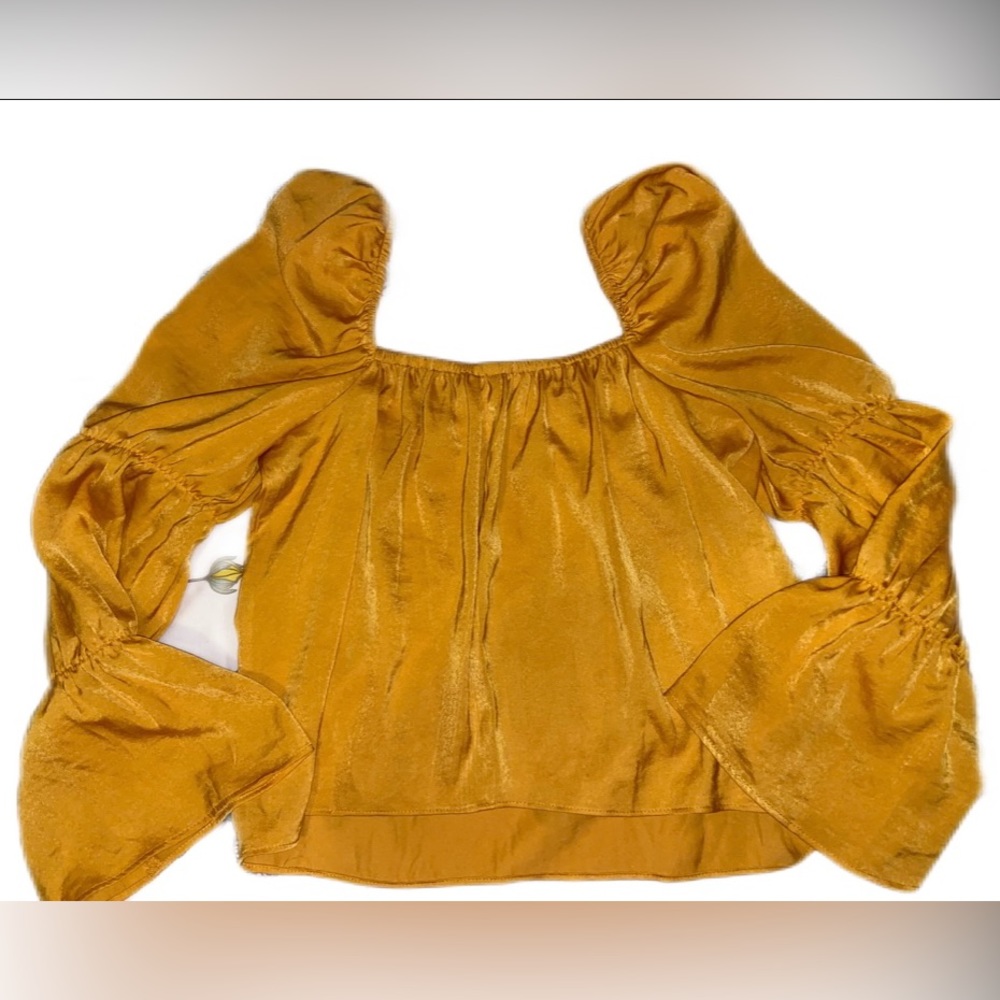 Stain Bell-Sleeves Mustard Top